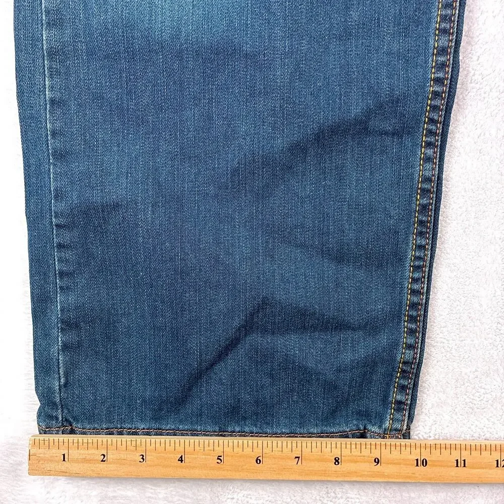 Levis classic straight